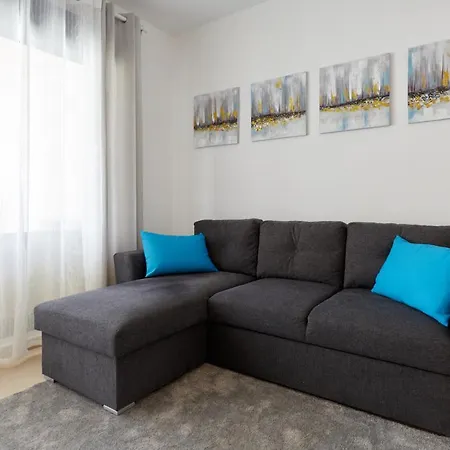 Luxurious Newly Renovated 2 Bedroom Condo By The Beach Benidorm Exterior foto