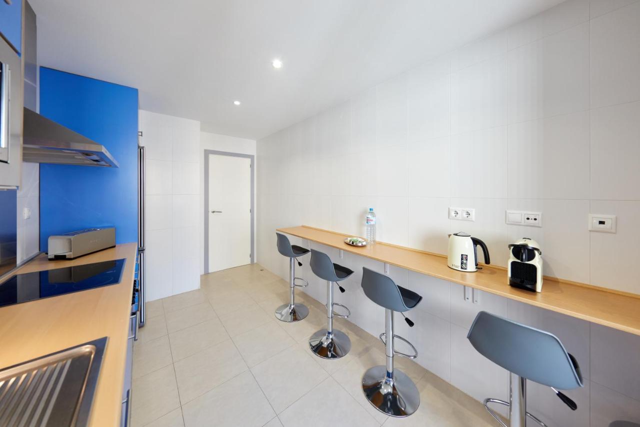 Luxurious Newly Renovated 2 Bedroom By The